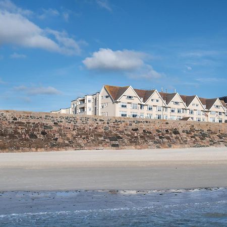 Grand Jersey Hotel And Spa Saint Helier Jersey Eksteriør bilde The beach at Pembrey Sands