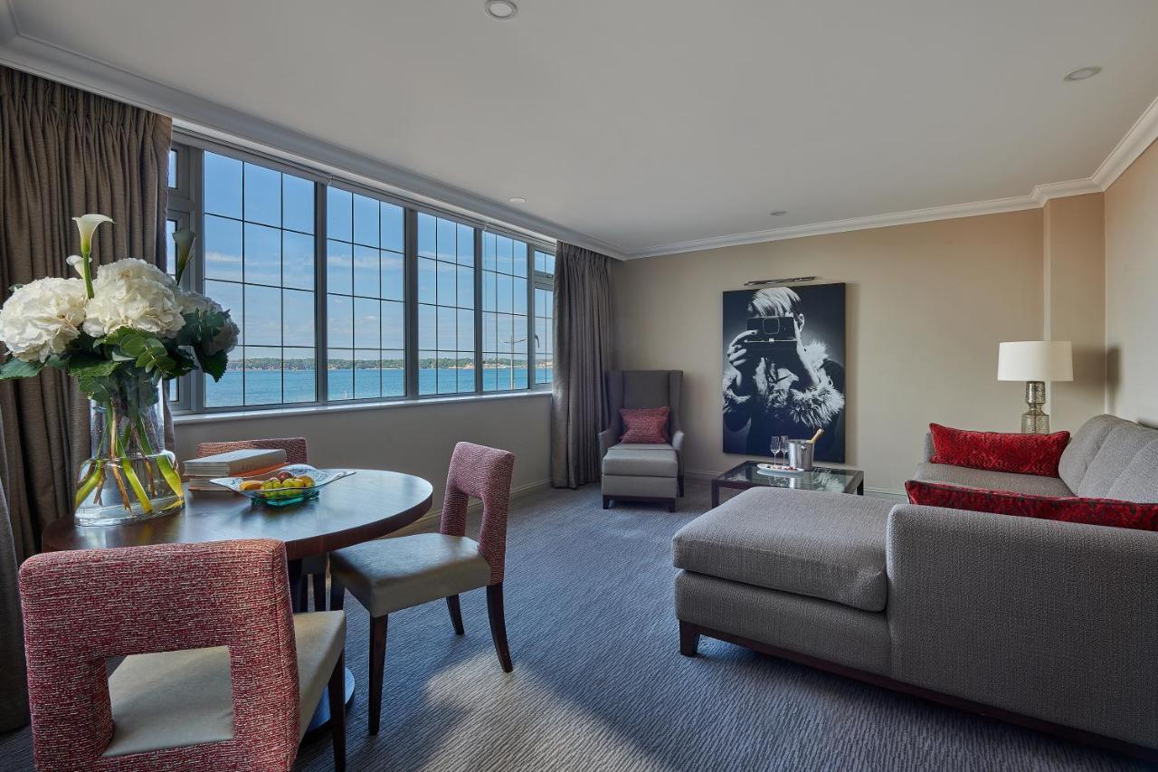 Grand Jersey Hotel And Spa Saint Helier Jersey Eksteriør bilde A suite at the InterContinental Boston