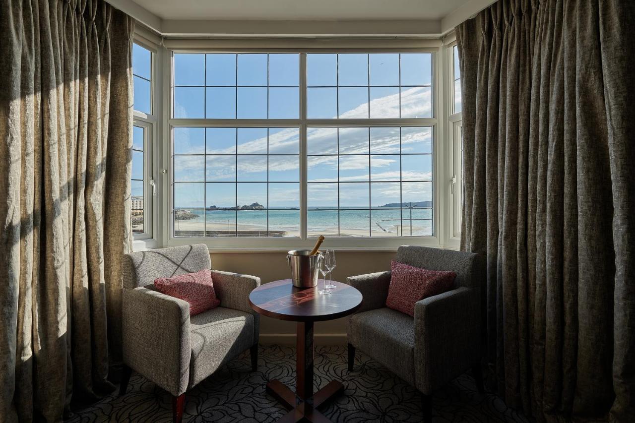 Grand Jersey Hotel And Spa Saint Helier Jersey Eksteriør bilde A room at the hotel