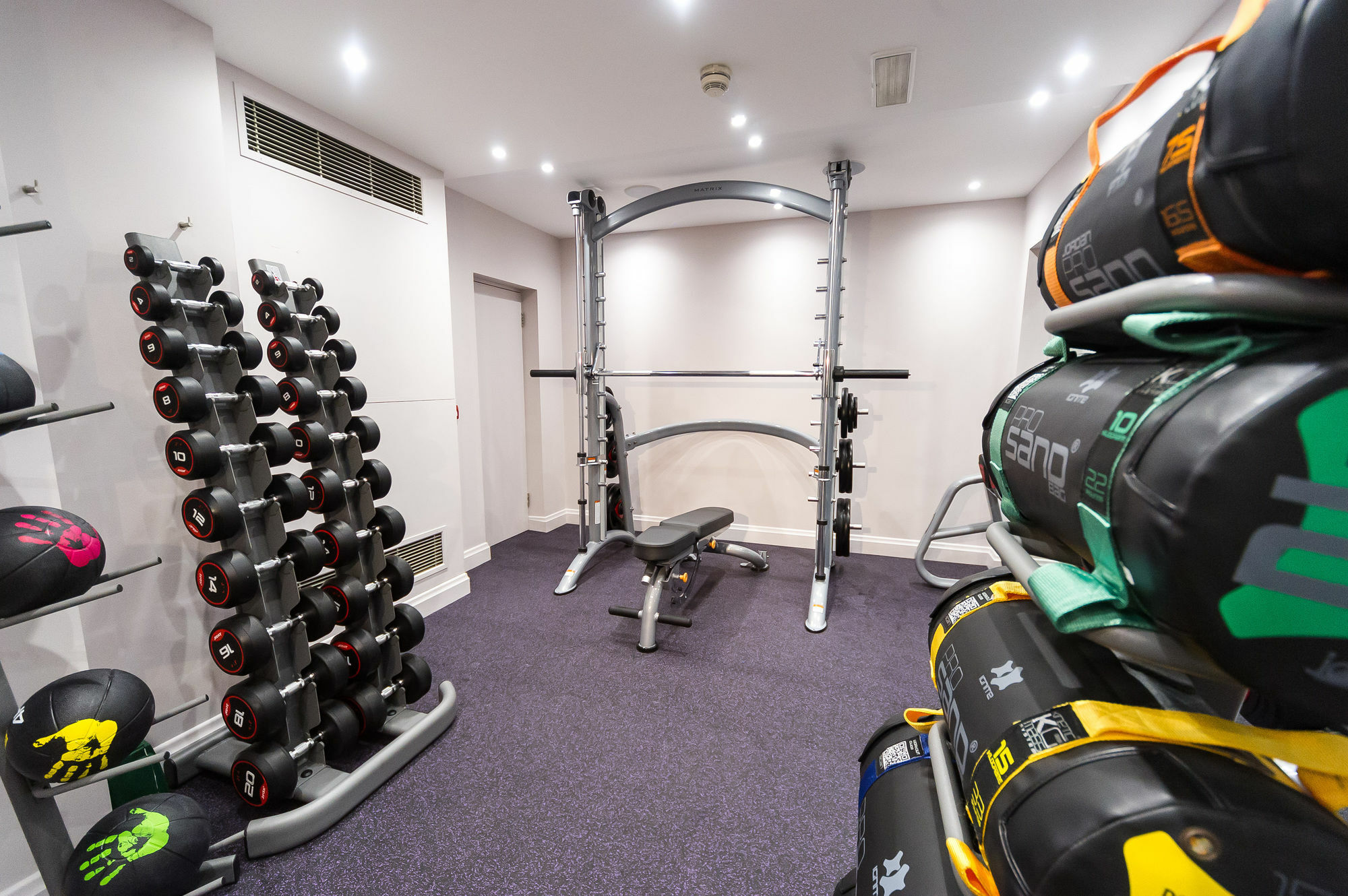 Grand Jersey Hotel And Spa Saint Helier Jersey Eksteriør bilde The gym at the London Bridge Campus