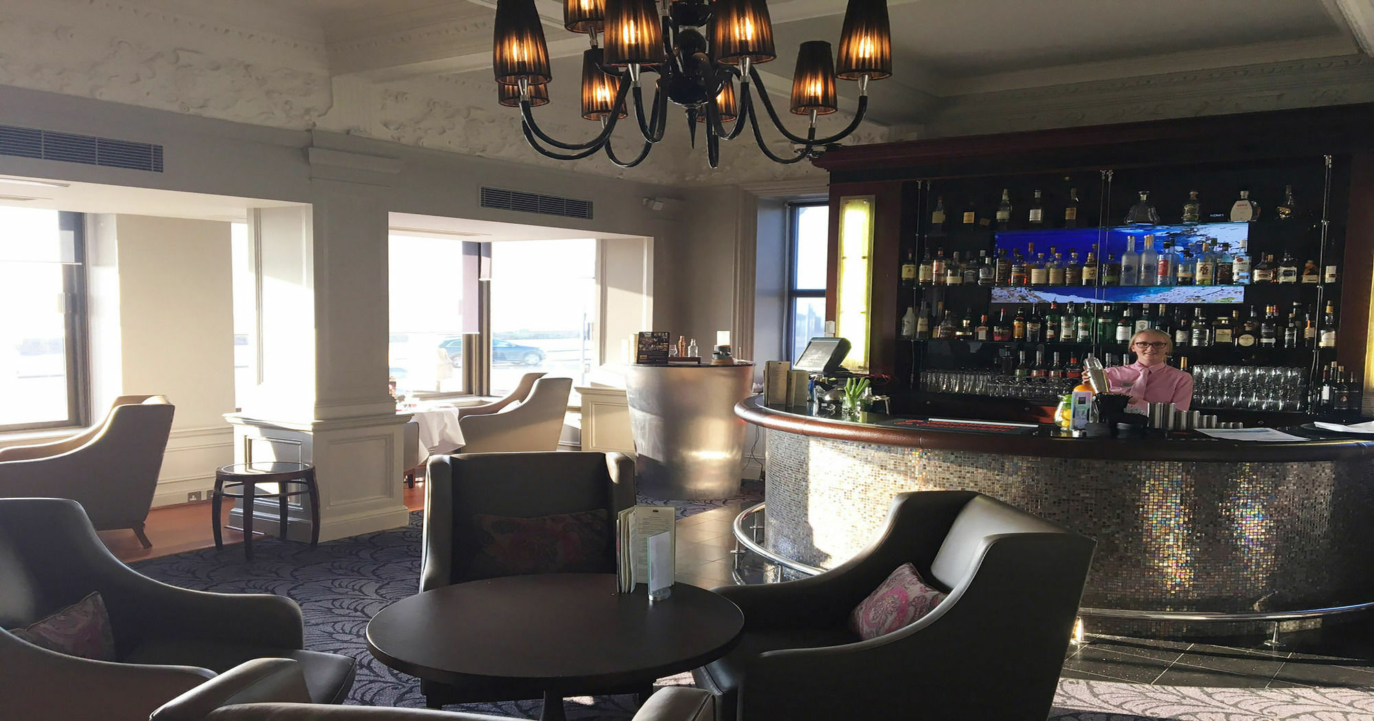 Grand Jersey Hotel And Spa Saint Helier Jersey Eksteriør bilde The bar at the 1901